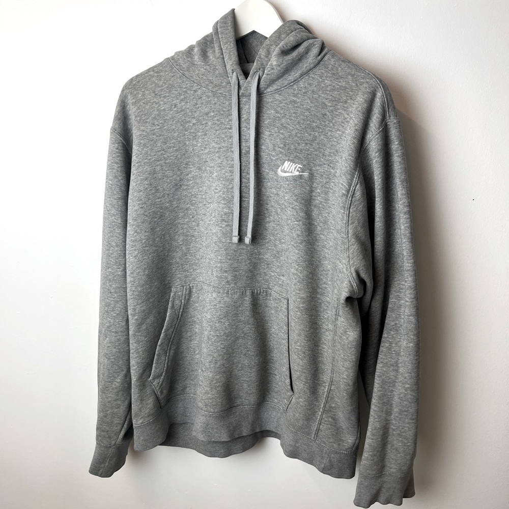 grey hoodie